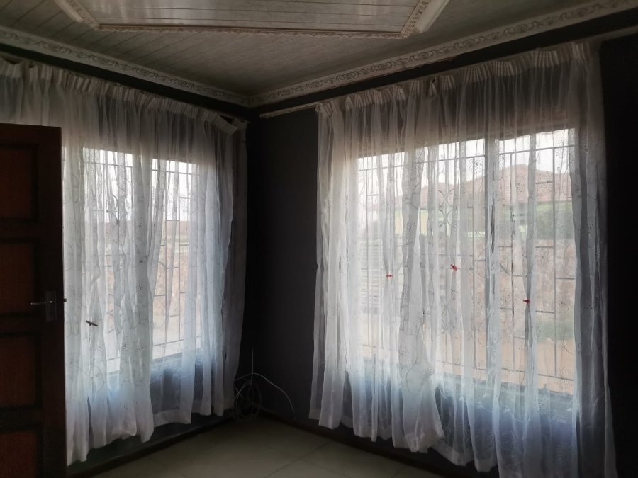 To Let 3 Bedroom Property for Rent in Tlhabane West North West